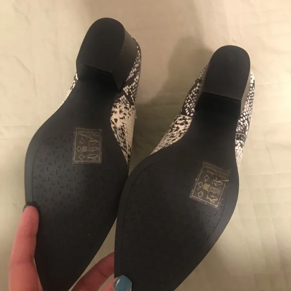 Snake skin boots - Picture 5 of 7